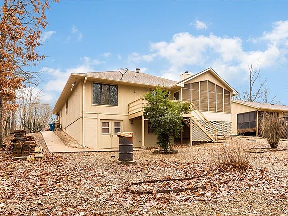 4th image of 19 Dulverton Dr
