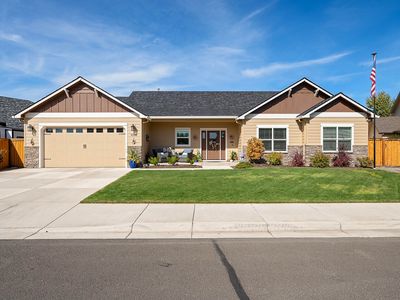 2035 Rabun Way, Central Pt, OR, 97502