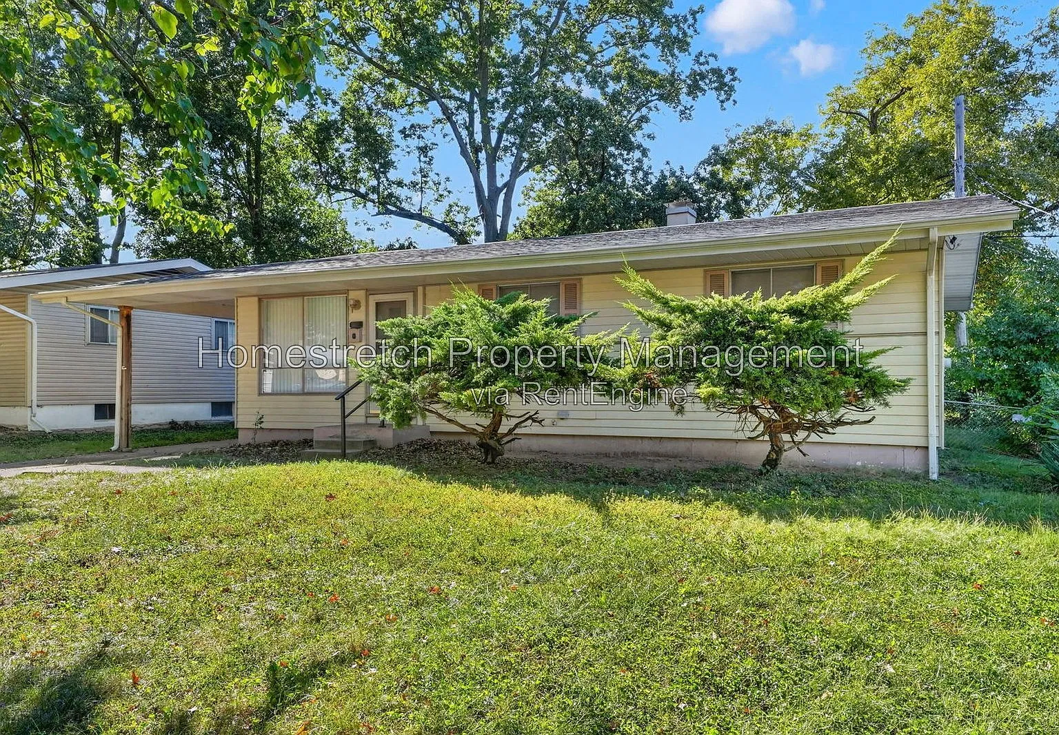 3 bed, 1.0 bath, 932 sqft, $1,375 — Photo 1