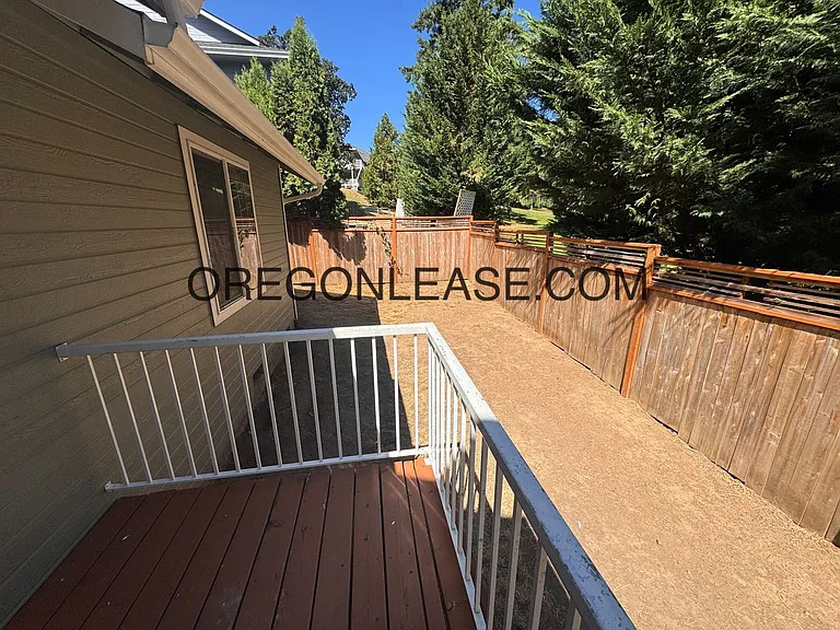 420 Holly Ave — Photo 10