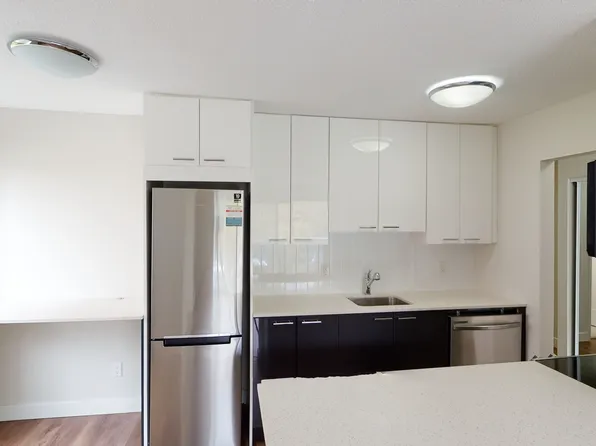 2040 York Ave #101, Vancouver, BC V6J 1E7