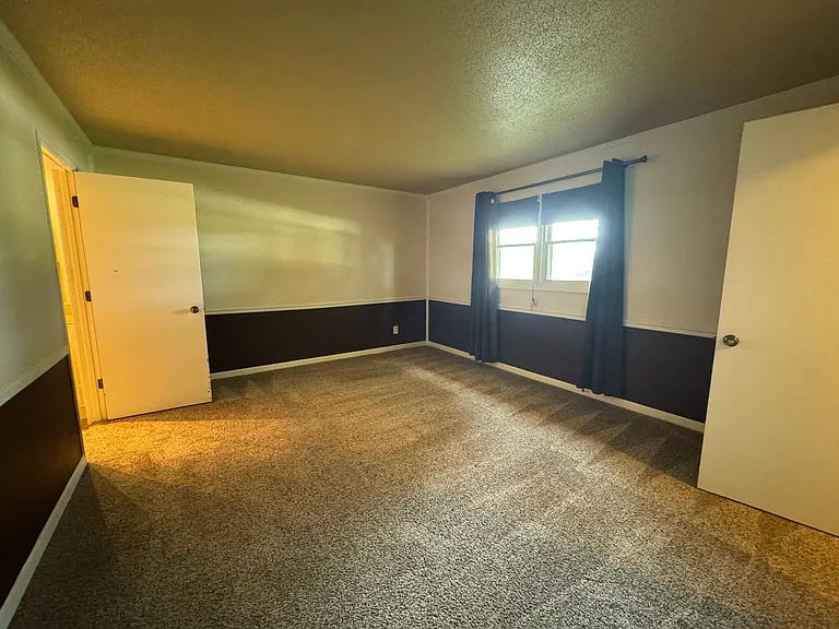 1701 Tower Rd — Photo 34