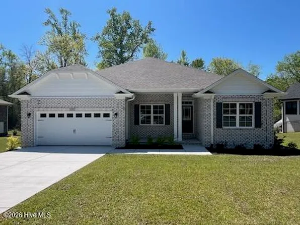 1201 St Simons Drive SE, Bolivia, NC 28422