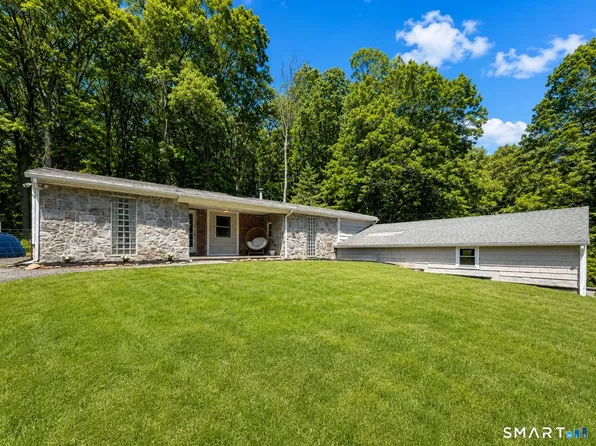 22 Circle Drive, Ashford, CT 06278