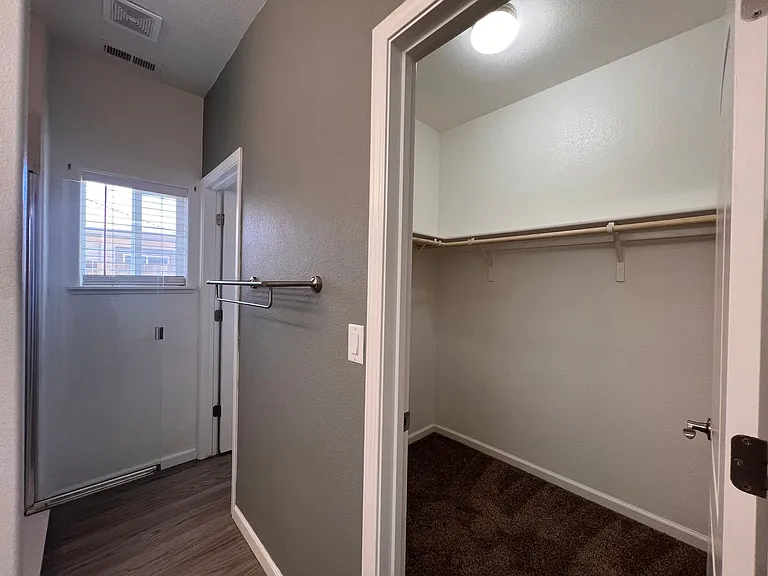 2209 Windrow Dr — Photo 21
