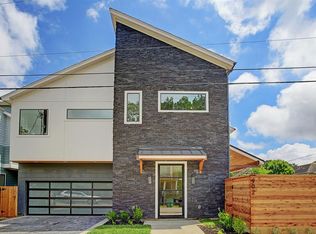 902 Alexander St, Houston, TX 77008