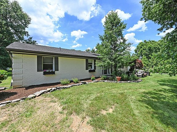 4th image of 1113 Courtland Dr