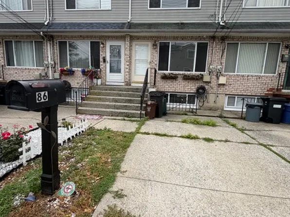 86 Confederation Pl #1, Staten Island, NY 10303