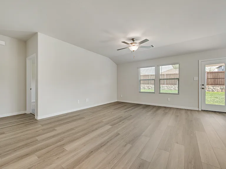 2729 Nene St — Photo 6