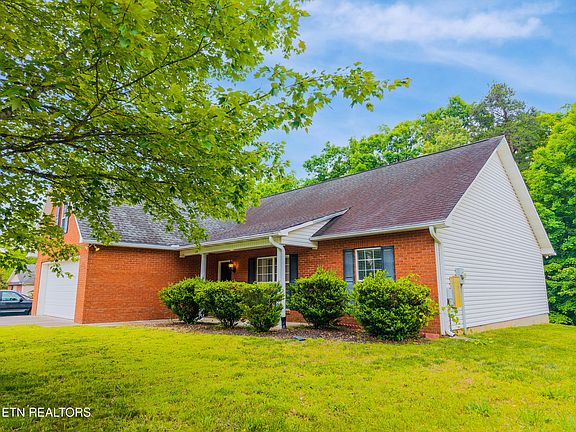 2nd image of 9918 Coral Springs Ln