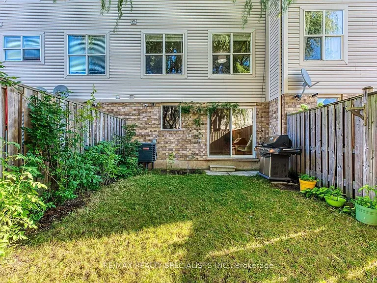 2979 Garnethill Way — Photo 27
