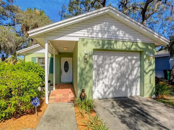 737 2nd St N, Safety Harbor, FL 34695