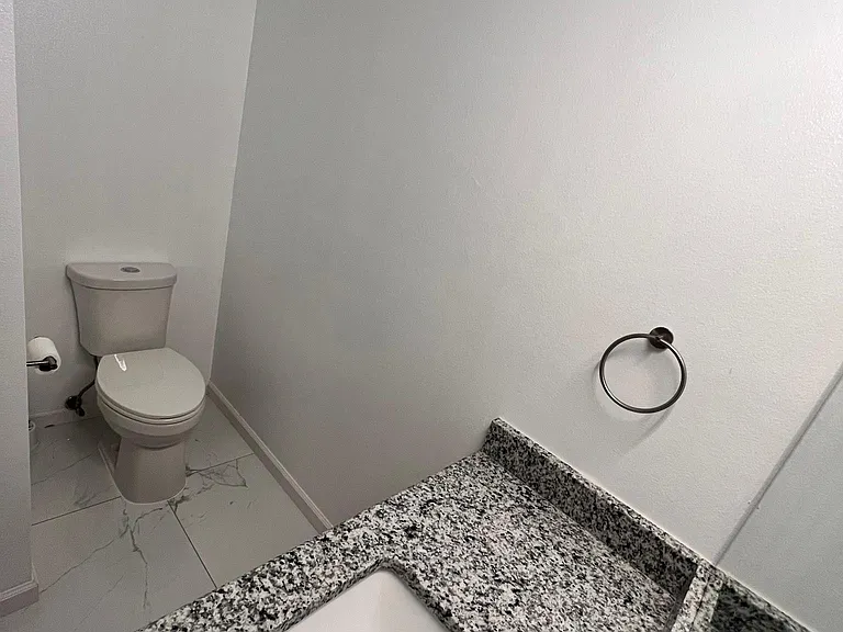 101 Maverick St — Photo 25