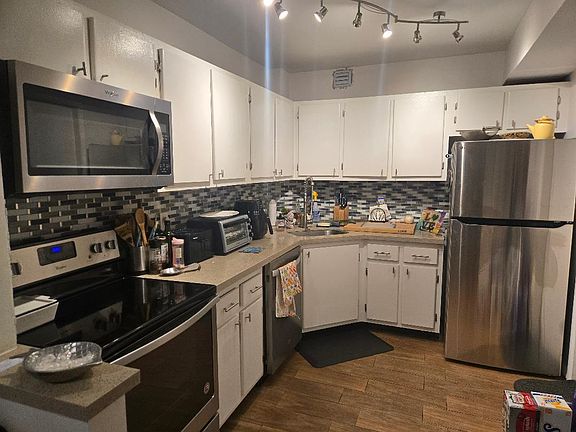2nd image of 659 W Oakland Park Boulevard #108C