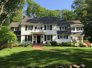 126 S Hill Rd, Ridgewood, NJ 07450