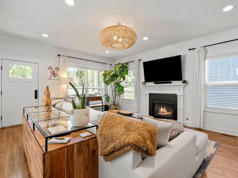 109 W Circle Ave — Photo 7