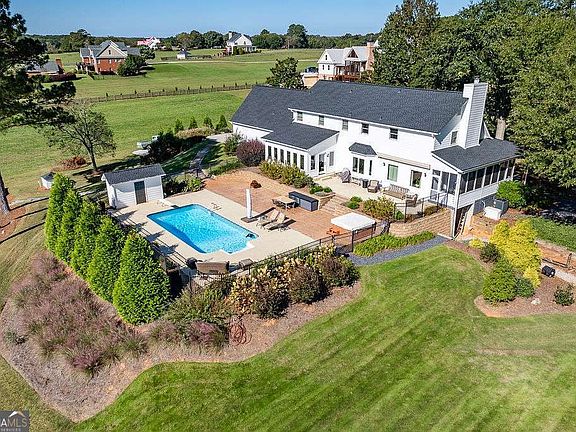 2nd image of 1480 Bradley Gin Rd