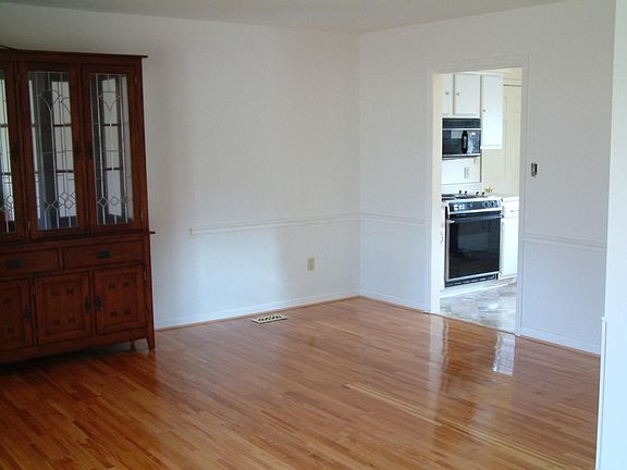 3rd image of 130 Indian Cir