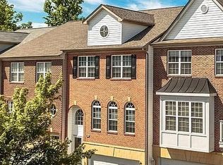 6572 Kiernan Ct, Alexandria, VA 22315