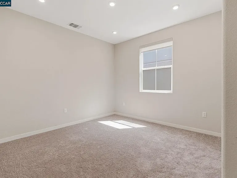49 E Funderburg Blvd — Photo 25