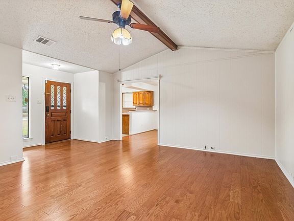 4th image of 3217 Colby Cir