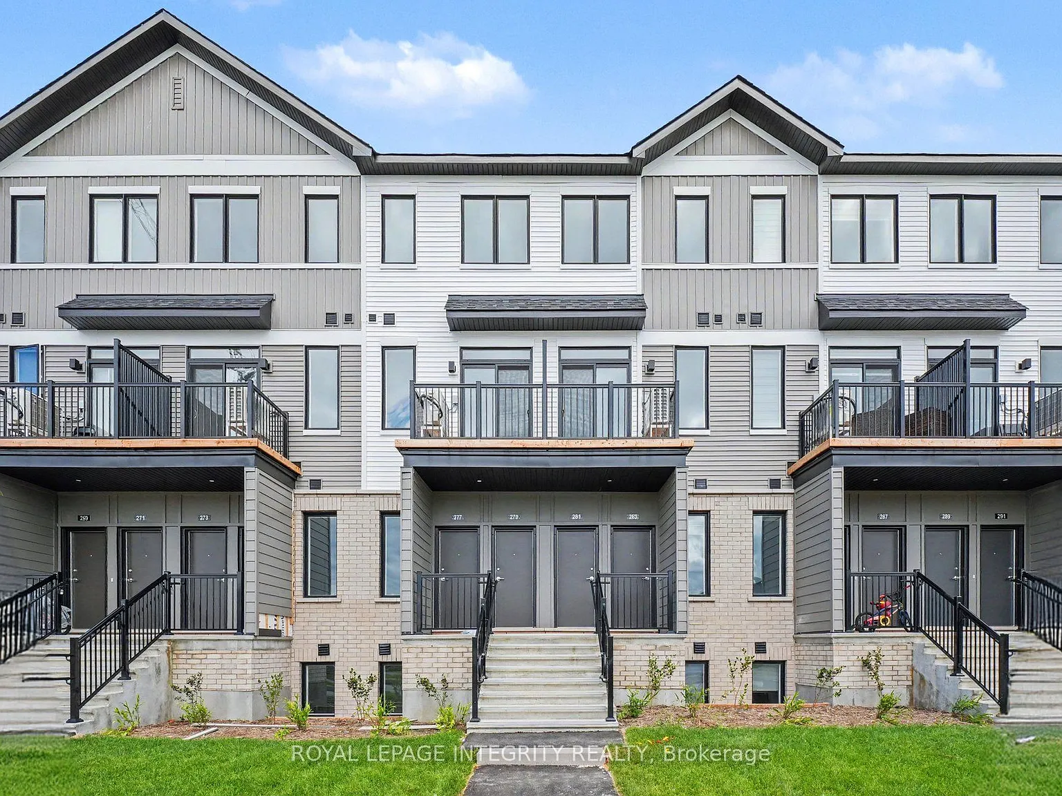 2 bed, $2,100 — Photo 1