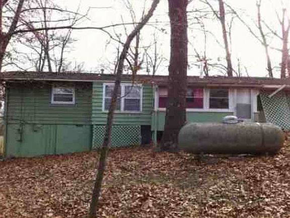2nd image of 5 Boyce Dr