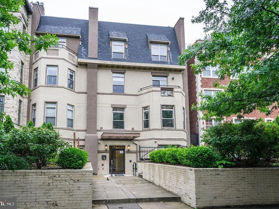 1333 Euclid St NW #202