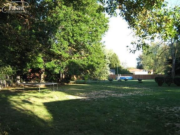 3rd image of 1328 Ox Yoke Dr