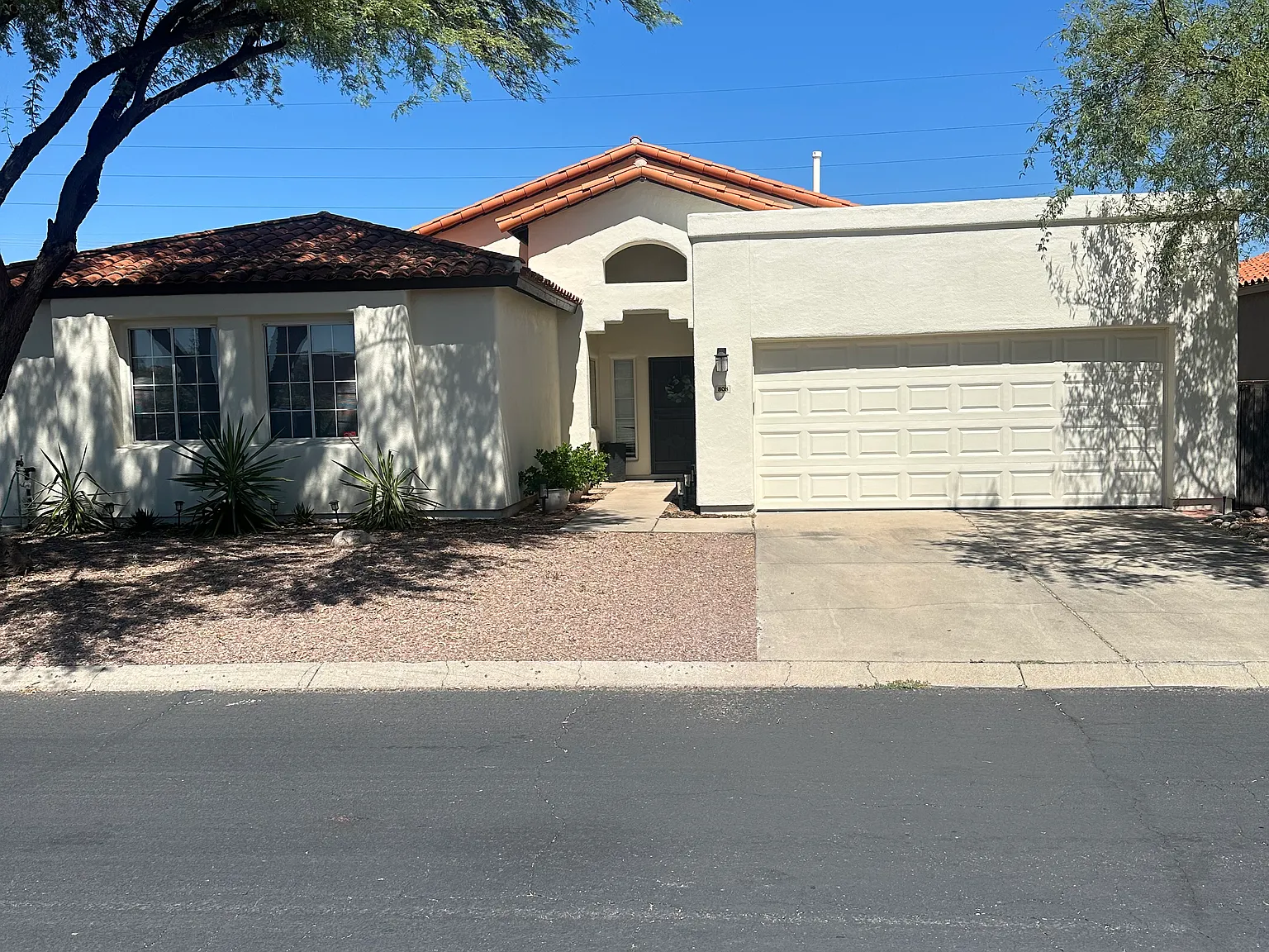 808 W Clear Creek Way — Photo 1