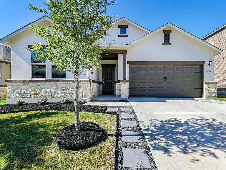 1349 Eagle Ray St — Photo 2