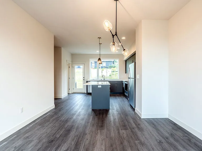 Skyridge Townhouses — Photo 66