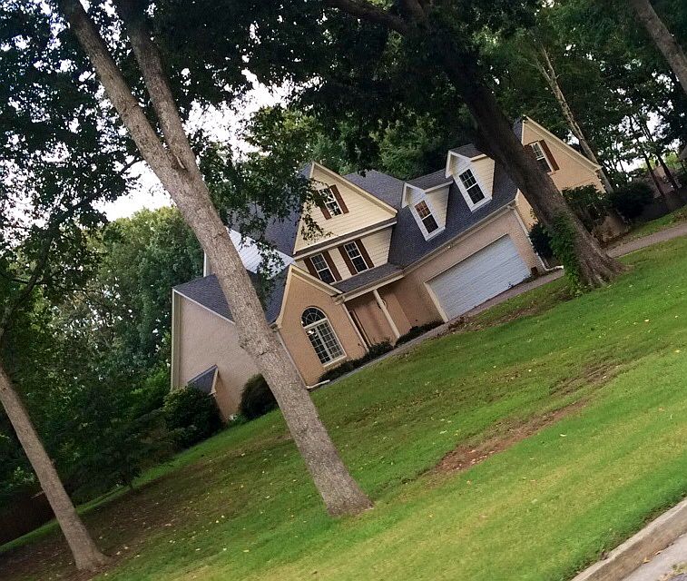 1st image of 175 Country Side Dr
