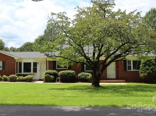 1421 Thompson Ave, Charlotte, NC 28216