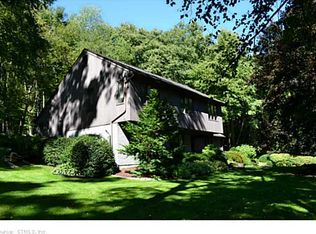 22 Candlewood Lake Rd N, New Milford, CT 06776