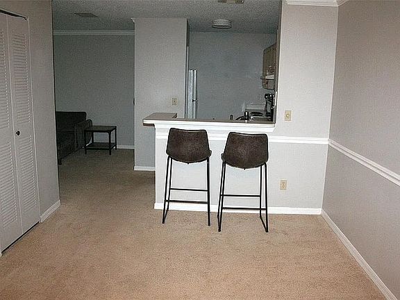 4th image of 1969 Summer Club Dr APT 209