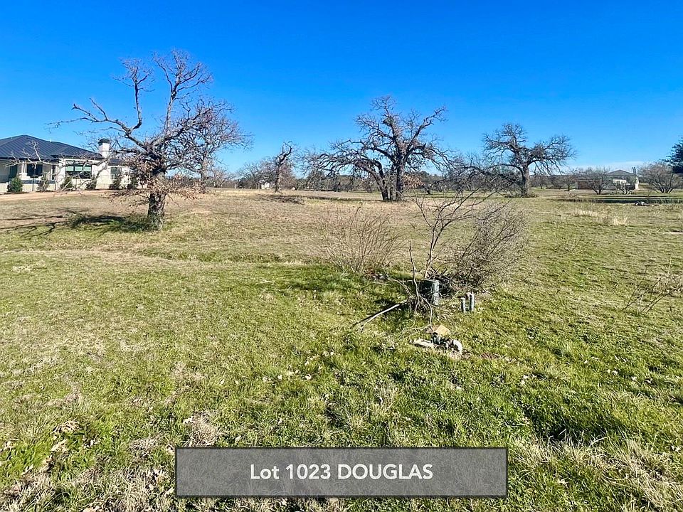 2nd image of LOT 1023 Douglas Dr