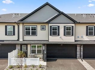 5157 Long Pointe Pass, Woodbury, MN 55129