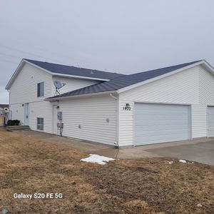 1022 38 1/2 Ave W, West Fargo, ND, 58078