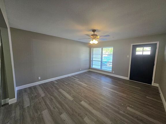 2nd image of 1706 W Hunt St
