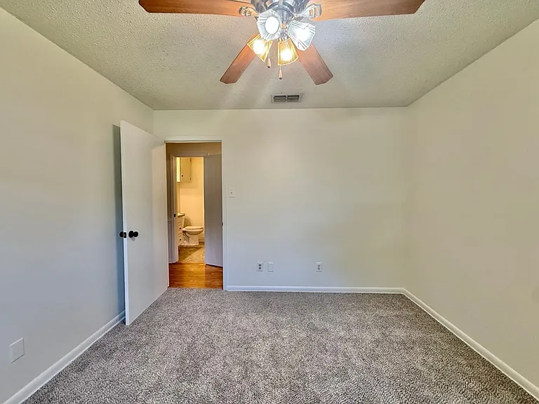 7618 Brookhollow Dr — Photo 19