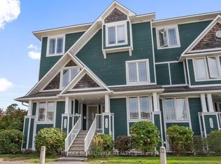 364 Crownridge Dr, Ottawa, ON K2M 3A4