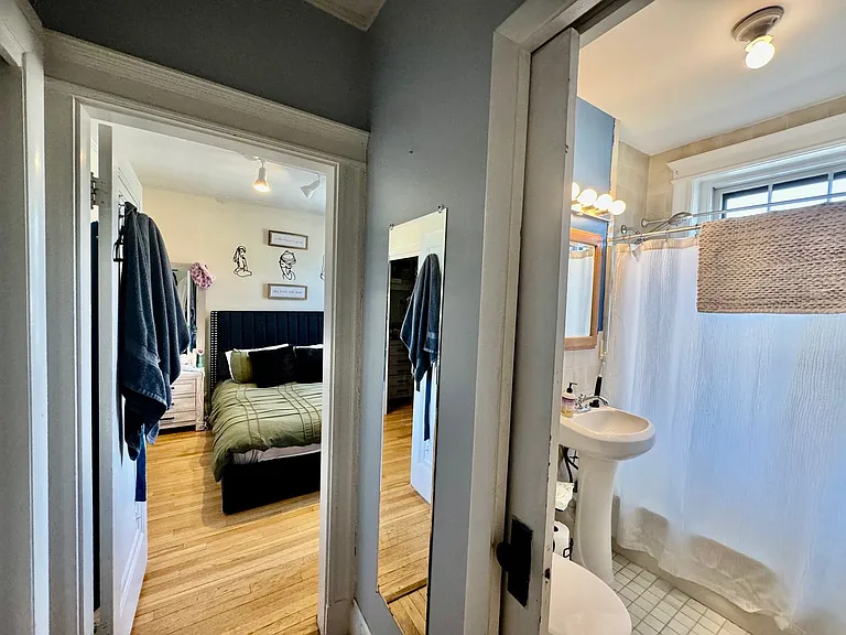 2 Crawford St #12 — Photo 3