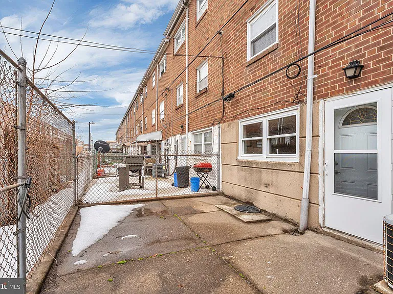 3639 Gaul St — Photo 22