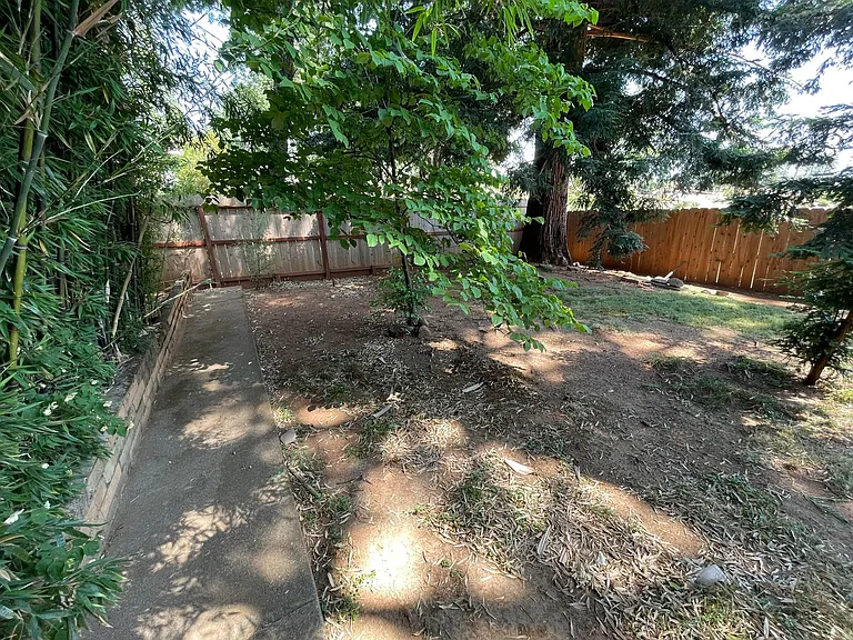 1822 Arrowhead Dr — Photo 23