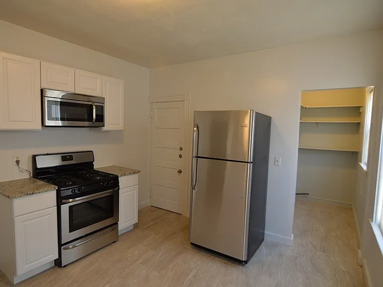 28 Taft St #2 — Photo 13