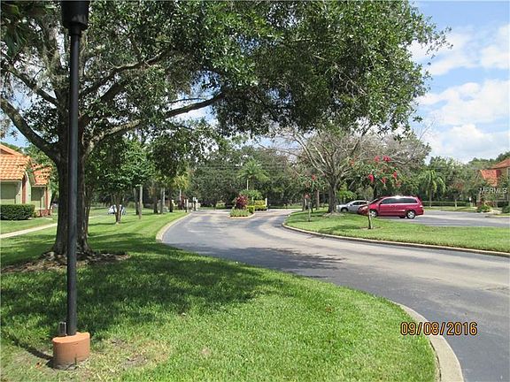 5th image of 425 Fountainhead Cir Unit 105