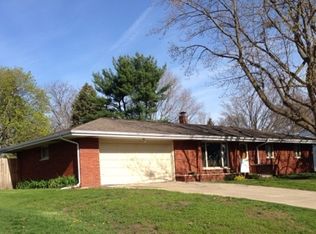 5601 Abshire Dr, South Bend, IN 46614