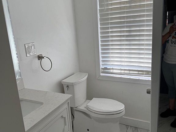 4th image of 2563 N 17th St #2