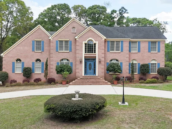 98 Beverly Dr, Bonaire, GA 31005